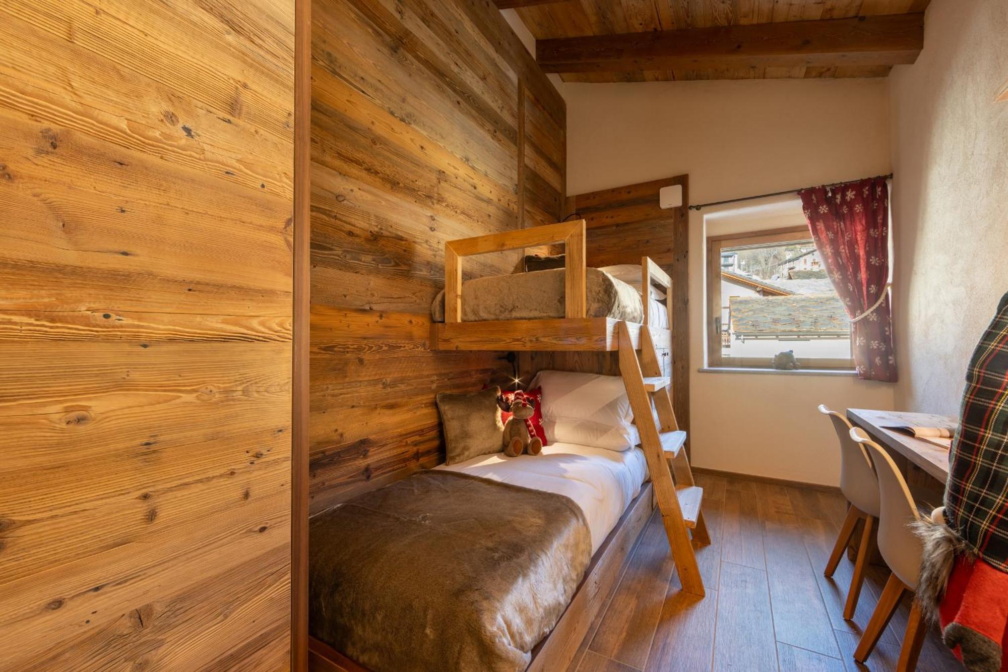 Les Reves Des Montagnards, Appartements De Charme Torgnon Exterior photo
